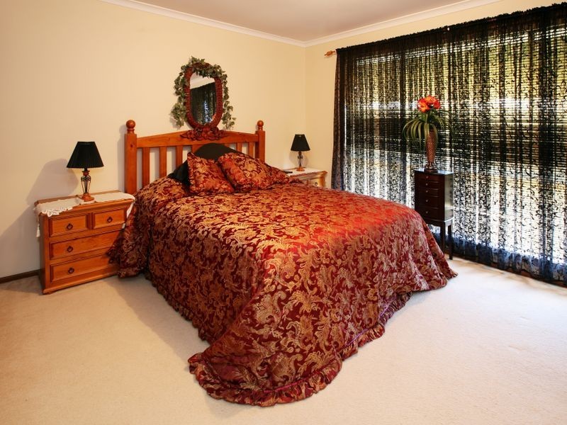 174 Fernleigh Road, Mount Austin NSW 2650