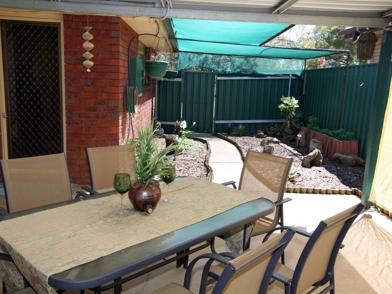 174 Fernleigh Road, Mount Austin NSW 2650