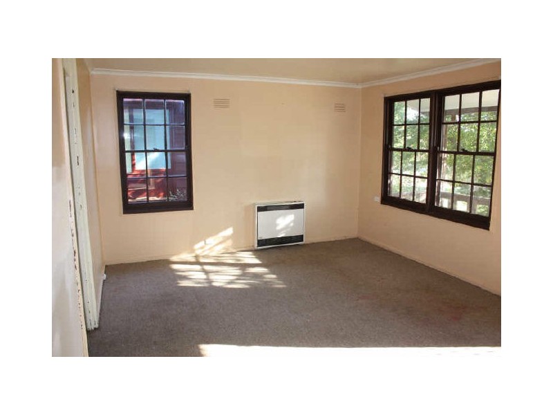 7 Warren Place, Mount Austin NSW 2650