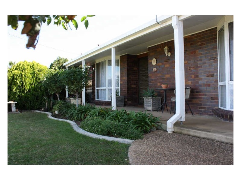 8 Cooramin Street, Wagga Wagga NSW 2650
