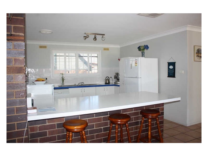 8 Cooramin Street, Wagga Wagga NSW 2650