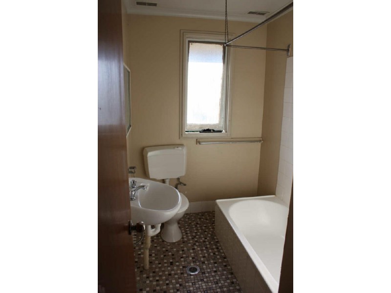 161 Raye Street, Tolland NSW 2650