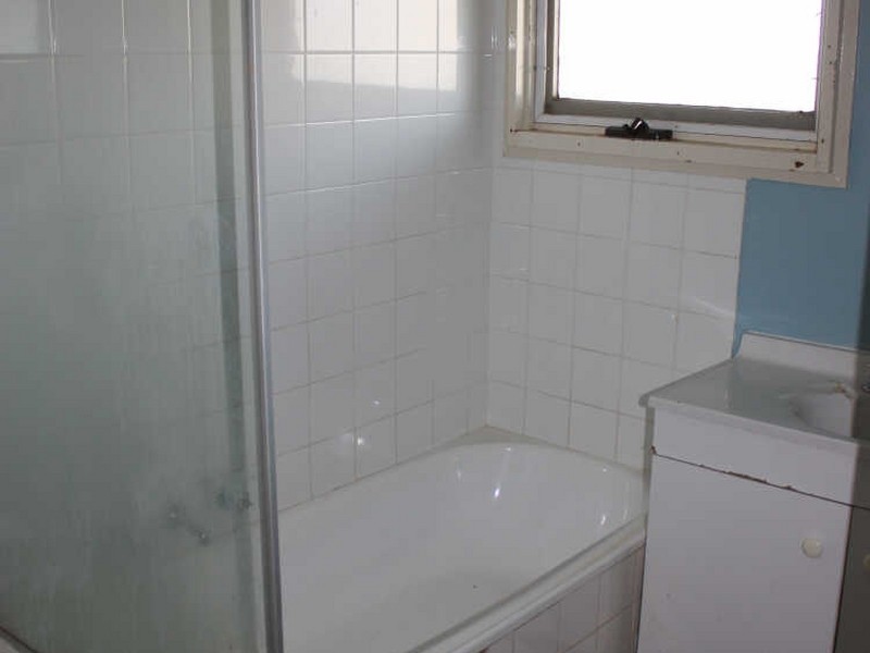 168 Raye Street, Tolland NSW 2650