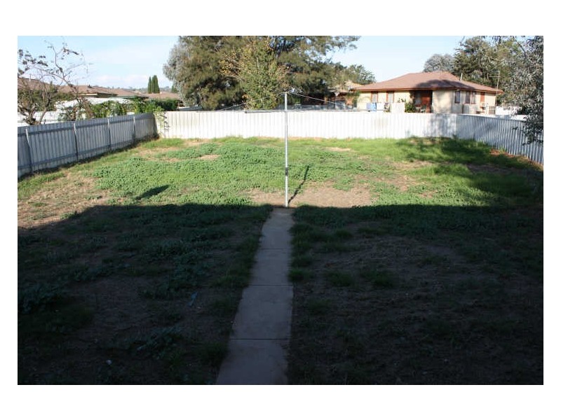 168 Raye Street, Tolland NSW 2650