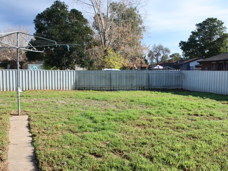 157 Raye Street, Tolland NSW 2650