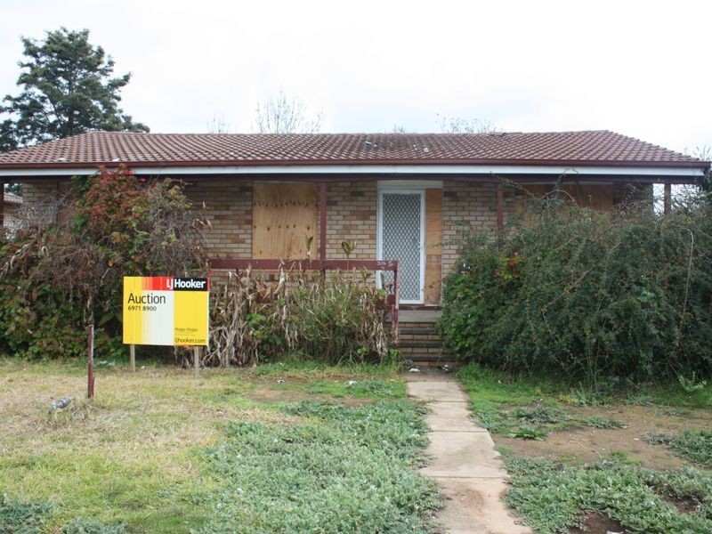 151 Raye Street, Tolland NSW 2650