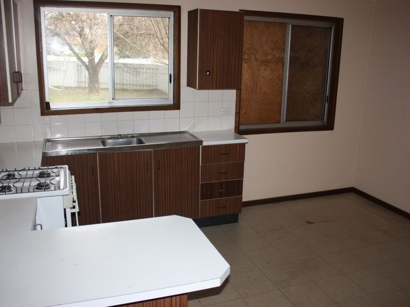 151 Raye Street, Tolland NSW 2650