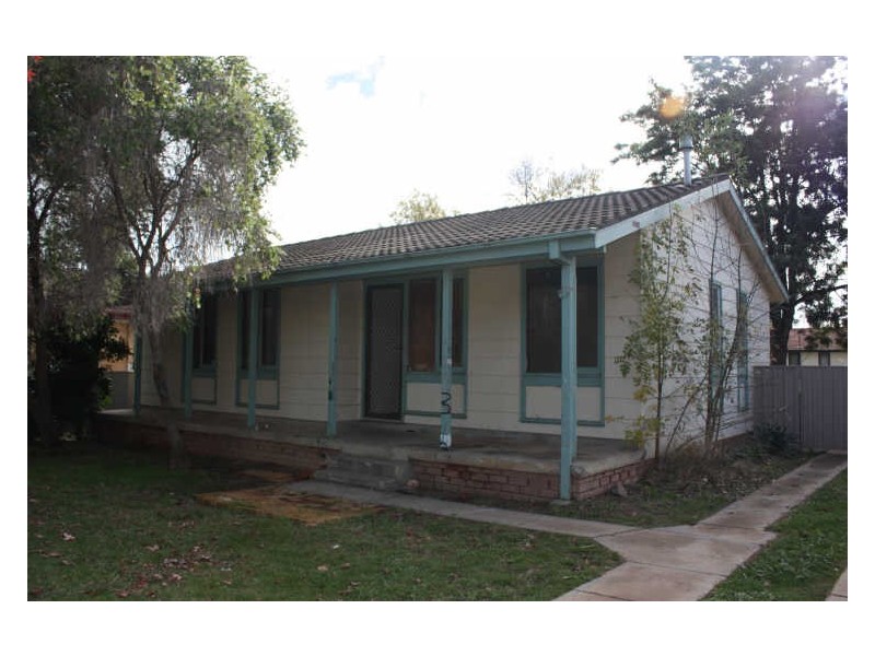 12 Edghill Place, Tolland NSW 2650