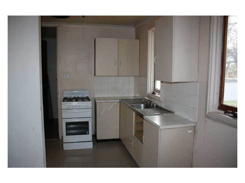 12 Edghill Place, Tolland NSW 2650