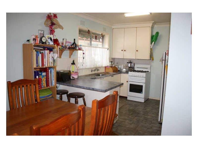 107 Raye Street, Tolland NSW 2650