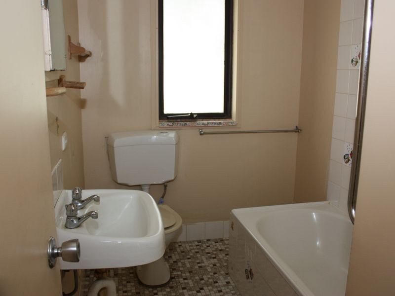 44 Adams Street, Ashmont NSW 2650