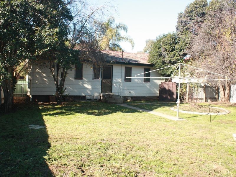 44 Adams Street, Ashmont NSW 2650