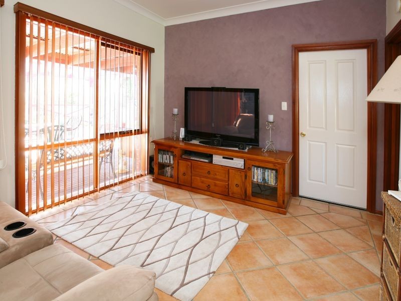 1 Stockton Place, Estella NSW 2650