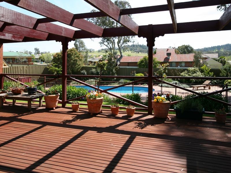 1 Stockton Place, Estella NSW 2650