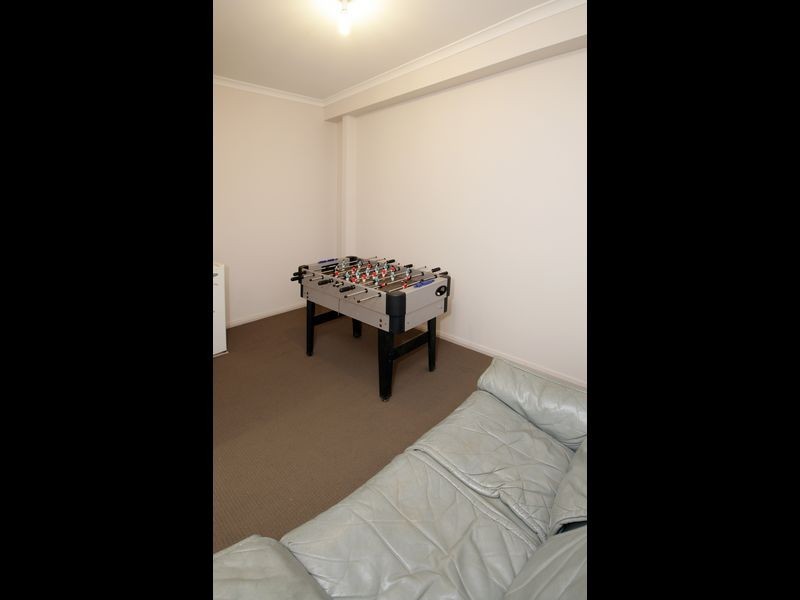 4 Atkins Place, Estella NSW 2650