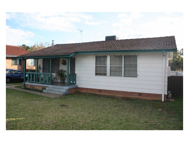 40 Adams Street, Ashmont NSW 2650