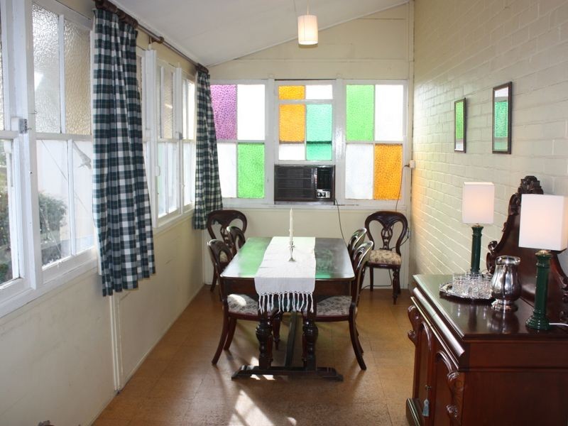 64 Macleay Street, Turvey Park NSW 2650