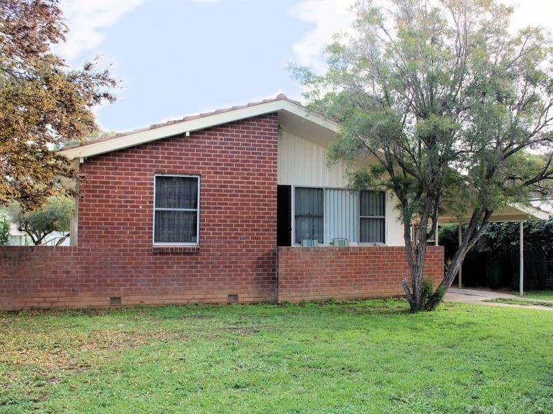 30 Adams Street, Wagga Wagga NSW 2650