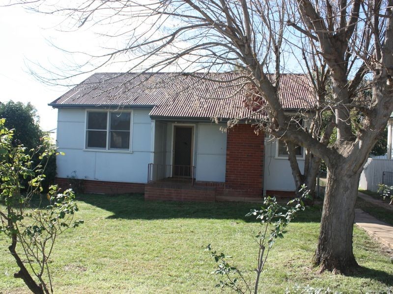 7 Scherger Place, Mount Austin NSW 2650