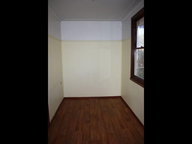 9 Scherger Place, Mount Austin NSW 2650