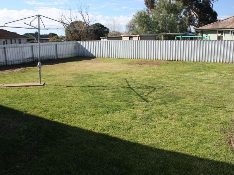 15 Lae Avenue, Ashmont NSW 2650