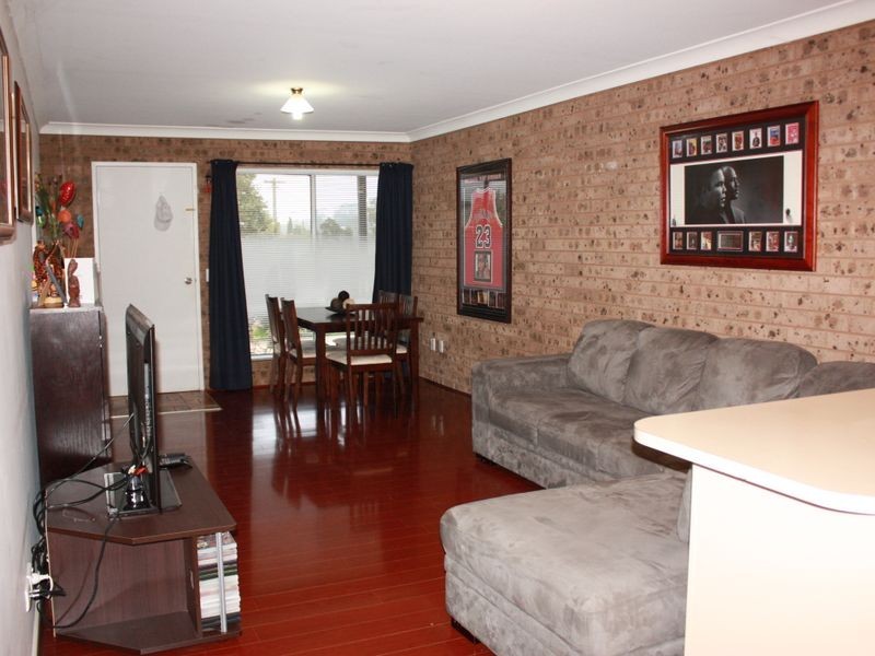 2/40 Kenneally Street, Kooringal NSW 2650