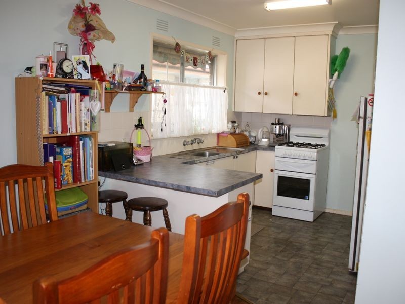 107 Raye Street, Tolland NSW 2650