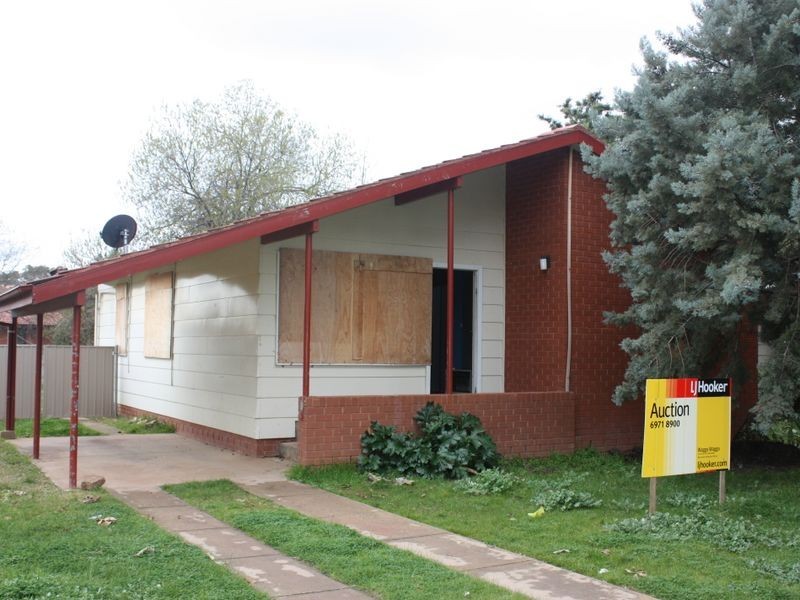 11 Edghill Place, Tolland NSW 2650