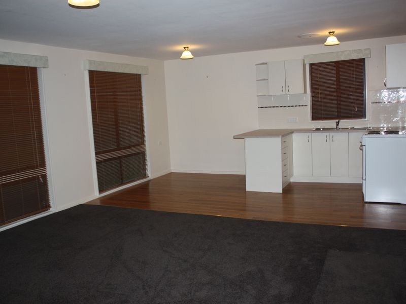 28 Callaghan Street, Wagga Wagga NSW 2650