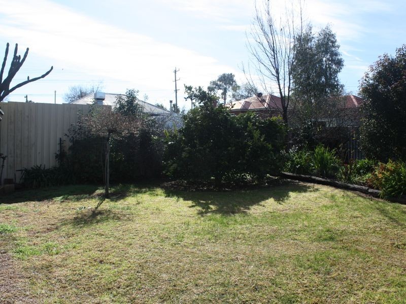 57 Heath Street, Turvey Park NSW 2650