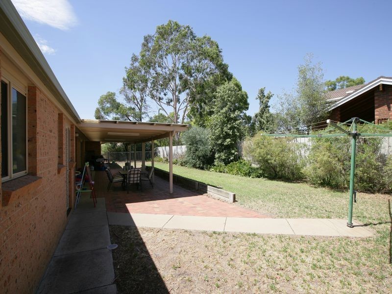 20 Gunn Drive, Estella NSW 2650