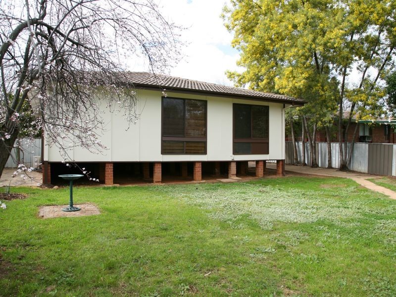 20 Callaghan Street, Ashmont NSW 2650