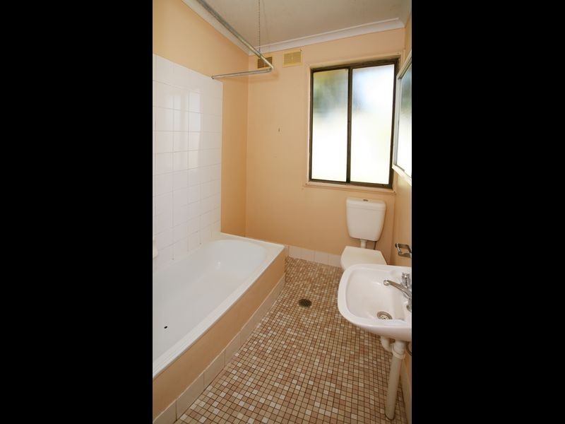 68 Connorton Avenue, Ashmont NSW 2650