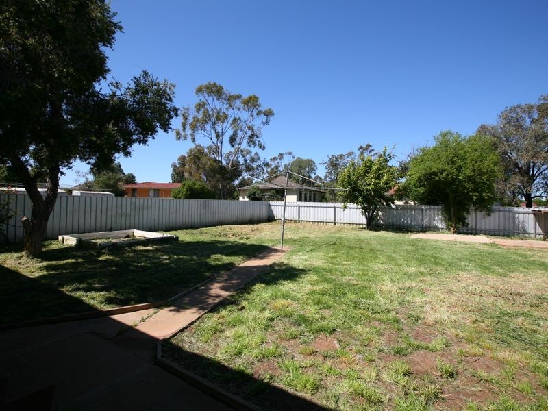 68 Connorton Avenue, Ashmont NSW 2650