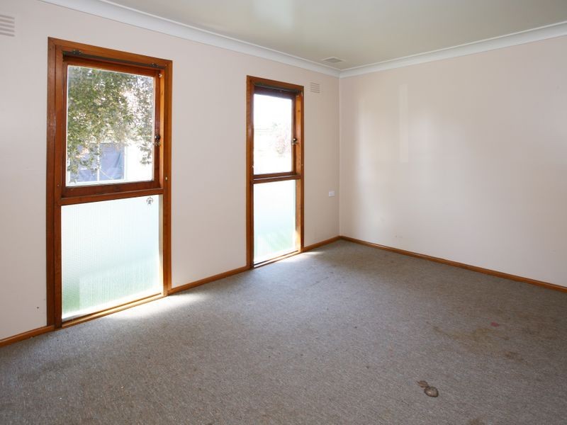 21 Tichborne Crescent, Kooringal NSW 2650