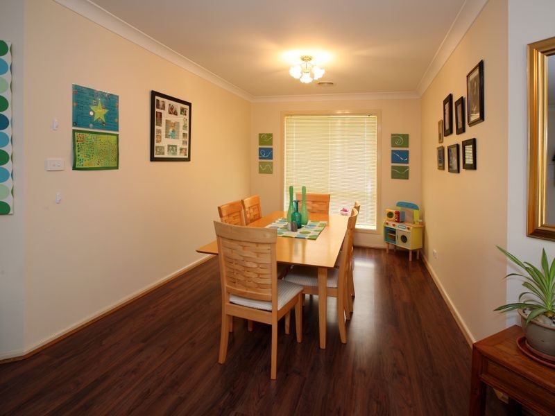 2 Woomera Place, Glenfield Park NSW 2650