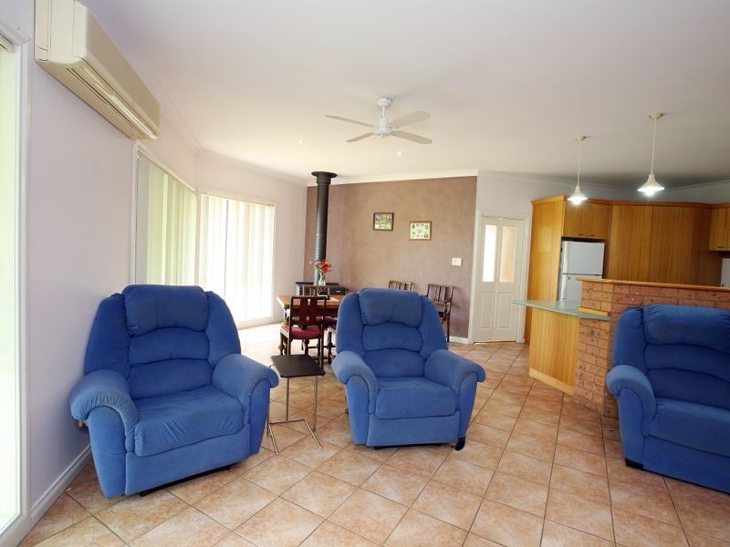 9 Keane Place, Kooringal NSW 2650