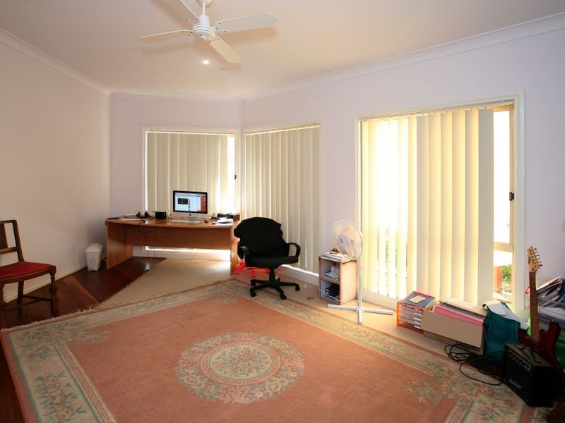 9 Keane Place, Kooringal NSW 2650