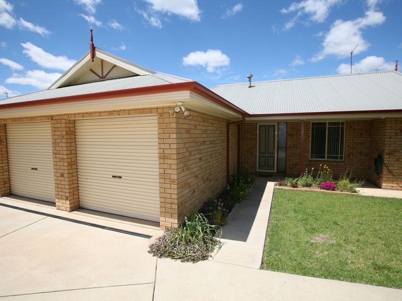 9B Stellway Close, Kooringal NSW 2650