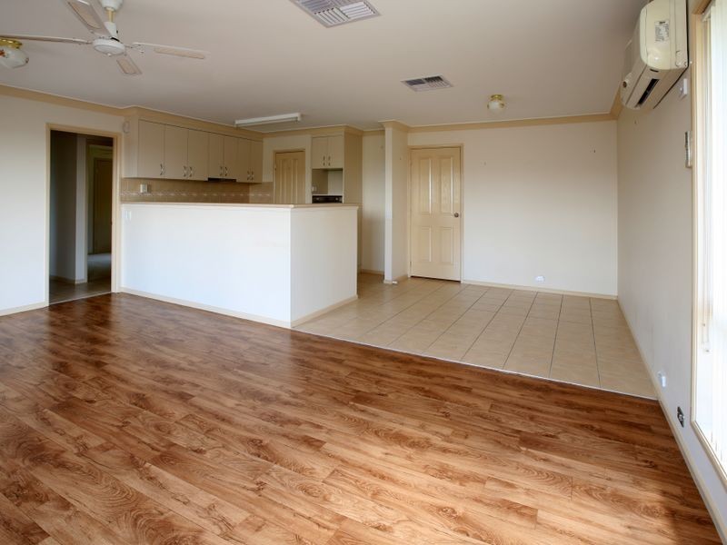 9B Stellway Close, Kooringal NSW 2650