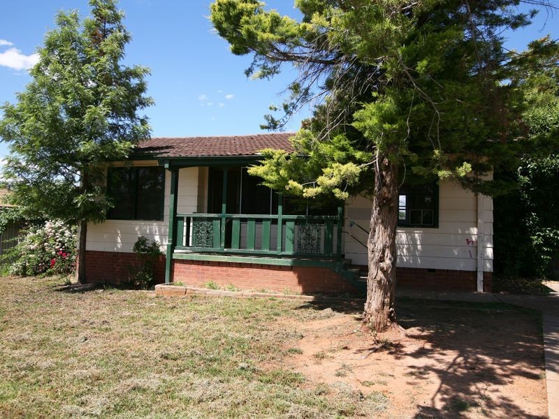 5 Marshall Street, Ashmont NSW 2650