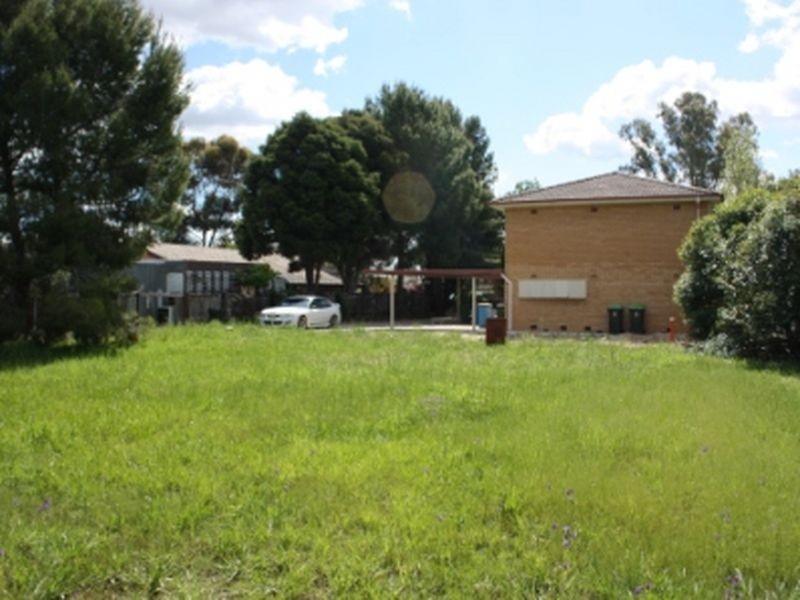 12 Higgins Avenue, Wagga Wagga NSW 2650