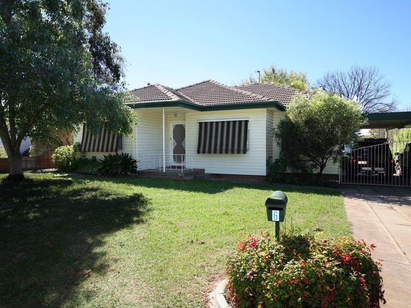 6 Ziegler Avenue, Kooringal NSW 2650