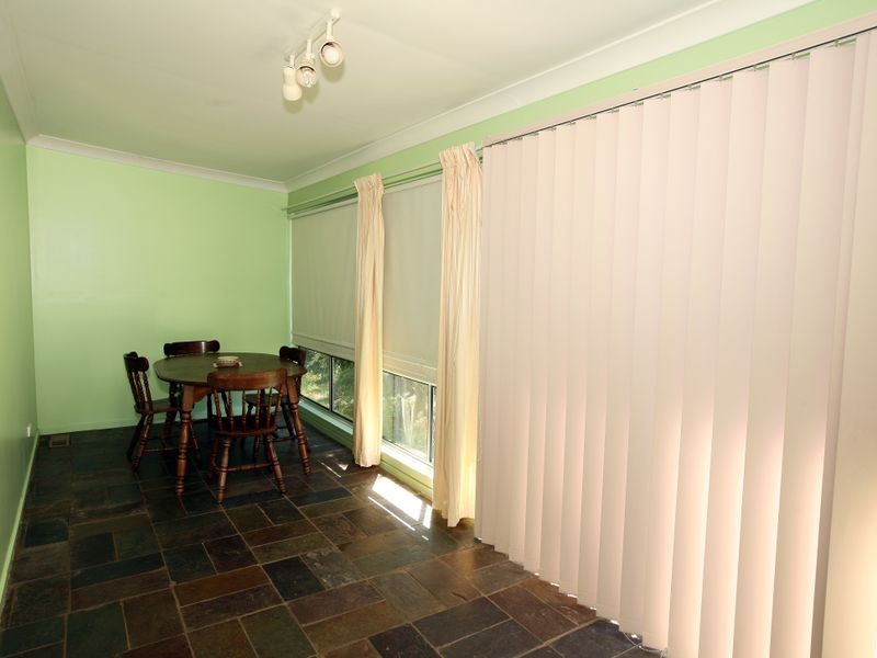 6 Ziegler Avenue, Kooringal NSW 2650