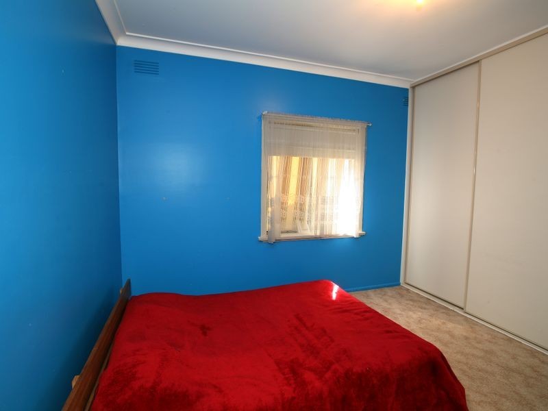 6 Ziegler Avenue, Kooringal NSW 2650