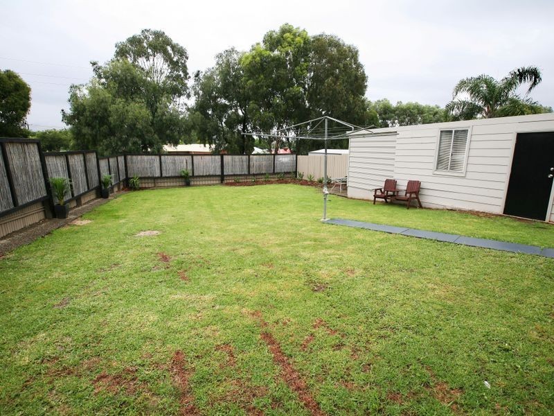 30 Gilmore Avenue, Mount Austin NSW 2650