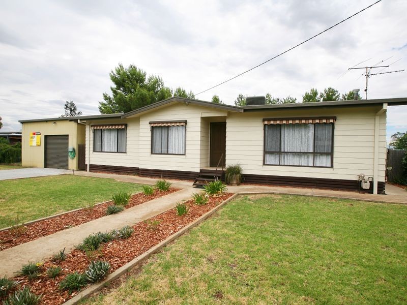30 Loch Street, Ganmain NSW 2702