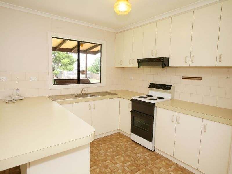 30 Loch Street, Ganmain NSW 2702