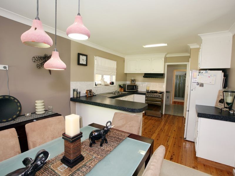 284 Bourke Street, Tolland NSW 2650