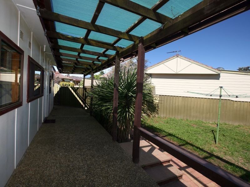 6 Charleville Road, Turvey Park NSW 2650
